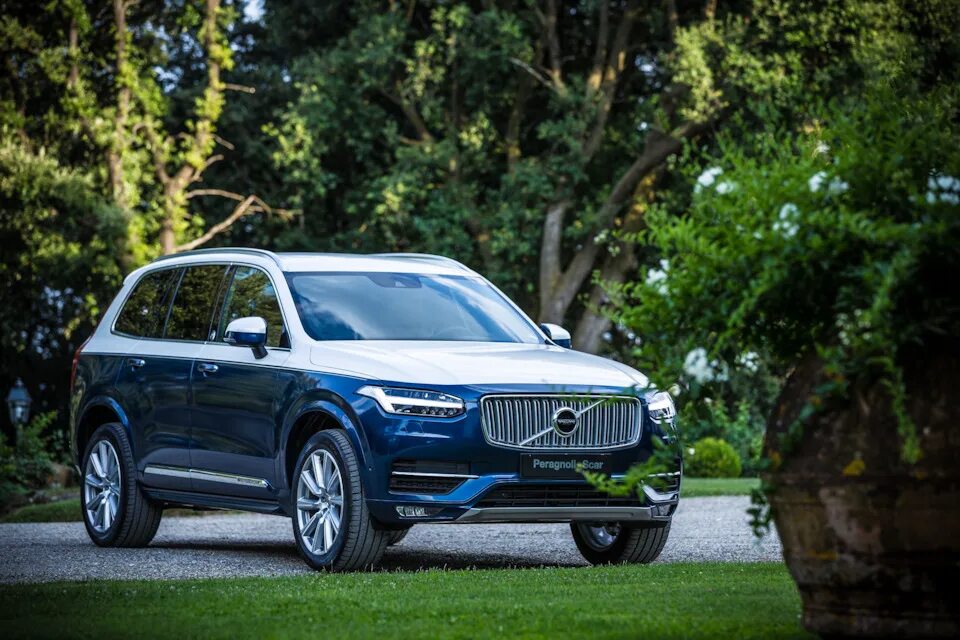 Volvo xc90. Volvo xc90 SUV. Volvo xc90 2018. Volvo xc90 Blue. Вольво xc90 синий.