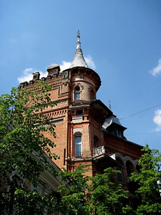 Дом барона вялки. Замок барона киев. Доходный дом нуйчева стиль. Дом барона штейнгеля новокубанск. Имение хуторок барона штейнгеля.