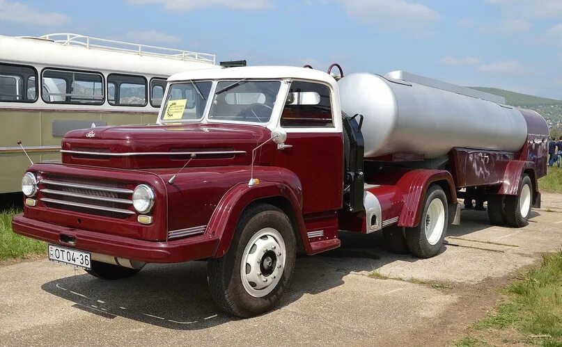 Csepel d420. Csepel d705. Тягач чепель 705. Венгерские грузовики чепель. Чепель 450.