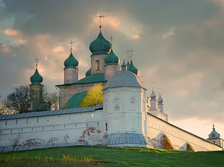 Никитский монастырь переславль-залесский расписание богослужений. Феодоровский монастырь (1304). Переславль залесский монастыри расписание. Переславль залесский монастыри расписание. Никитский монастырь переславль-залесский храм.