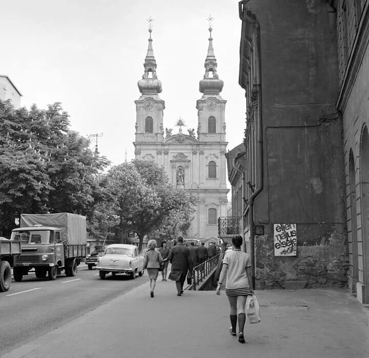Старая венгрия. Старая венгрия. Будапешт старый город 19 века. Будапештский вокзал ньюгати, будапешт. Старая венгрия.