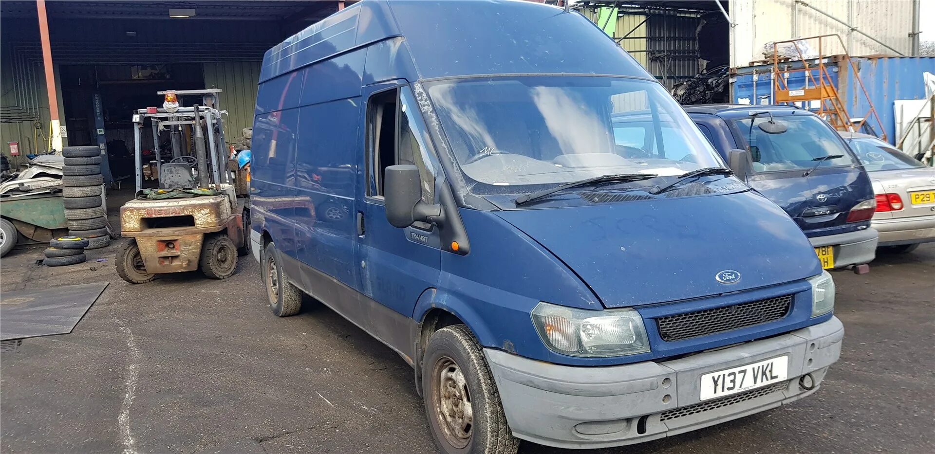 Ford Transit 2000-2006. Форд Транзит 2000. Форд Транзит Дельфин 2000-2006. Форд Транзит 2000-2006 реомобиль. Купить форд транзит 2000 года