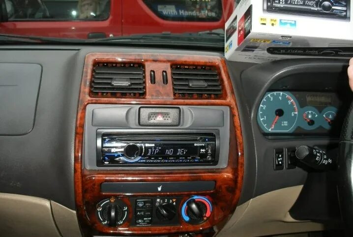 Как снять центральную консоль ниссан террано д10 Тотальный контроль 1 Nissan Terrano I, 2,7 л, 1994 года электроника DRIVE2