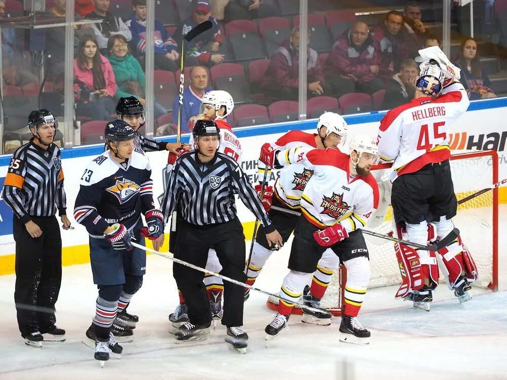 Авангард металлург 28. Металлург игра сегодня. Металлург игра сегодня. Металлург авангард 2004 2005 ягр. Металлург игра сегодня.