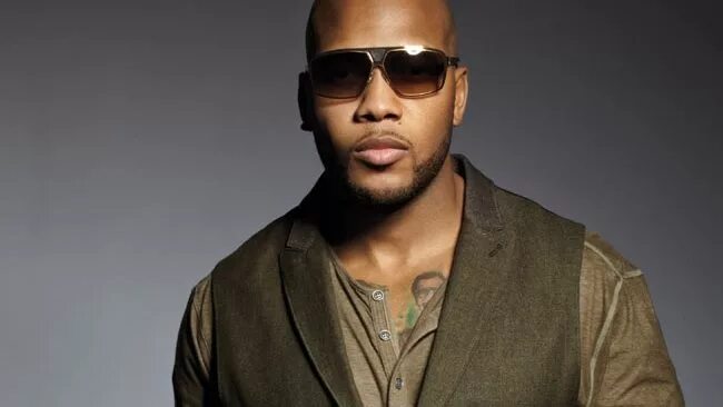 Флоу райда. Фло райда. florida певец. flo rida 2025. фло.