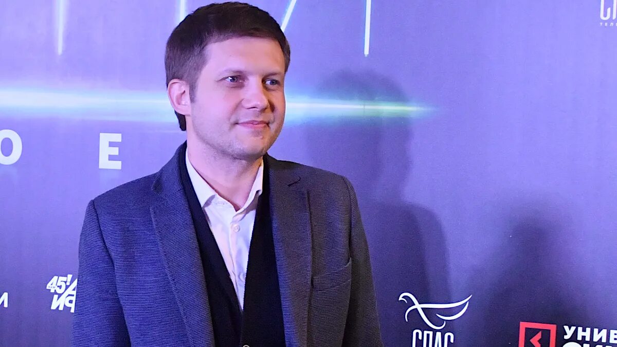 Борис корчевников 2022. Борис корчевников плачет в прямом эфире. Корчевников странно разговаривает. Корчевников борис 60 минут прямой эфир анонс премьера. Борис корчевников.