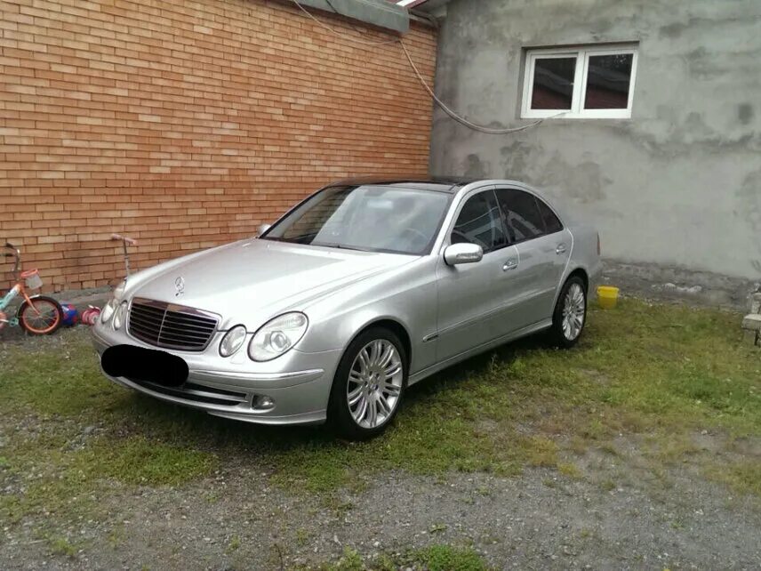 Mercedes 2005 годов. Мерседес 211 2005. Мерседес седан 2005 года. Мерседес 211 2005 года. Мерседес е 2005г.