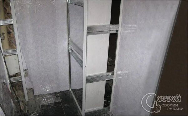 короб из панелей пвх для труб в ванной. пластиковый короб для труб в ванной. короб для закрытия труб в ванной. короб для труб из пвх панелей. короб для трубы из пластиковых панелей.