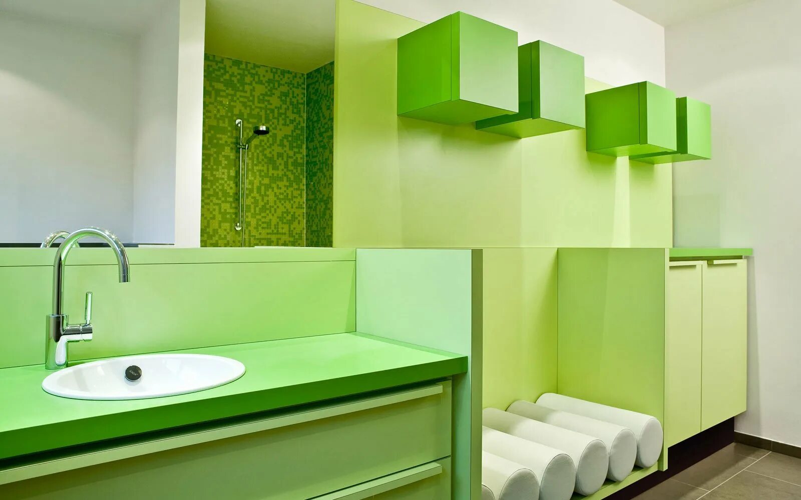 Зеленая ванна купить. Зеленая ванна. Ванна в зеленых тонах. Ванная в зеленом цвете. Мебель для ванной зеленая.