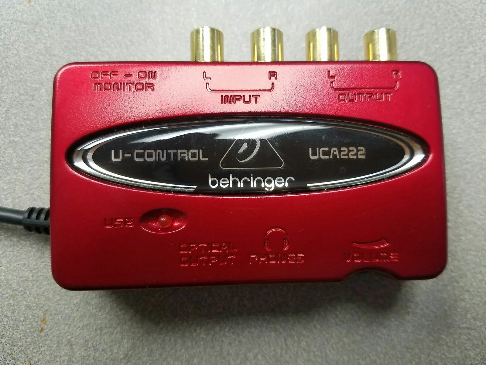 Внешняя звуковая карта для гитары. Behringer uca222 комплектация. Uca 222 u-Control. Behringer u-Control uca222. Behringer umc222.