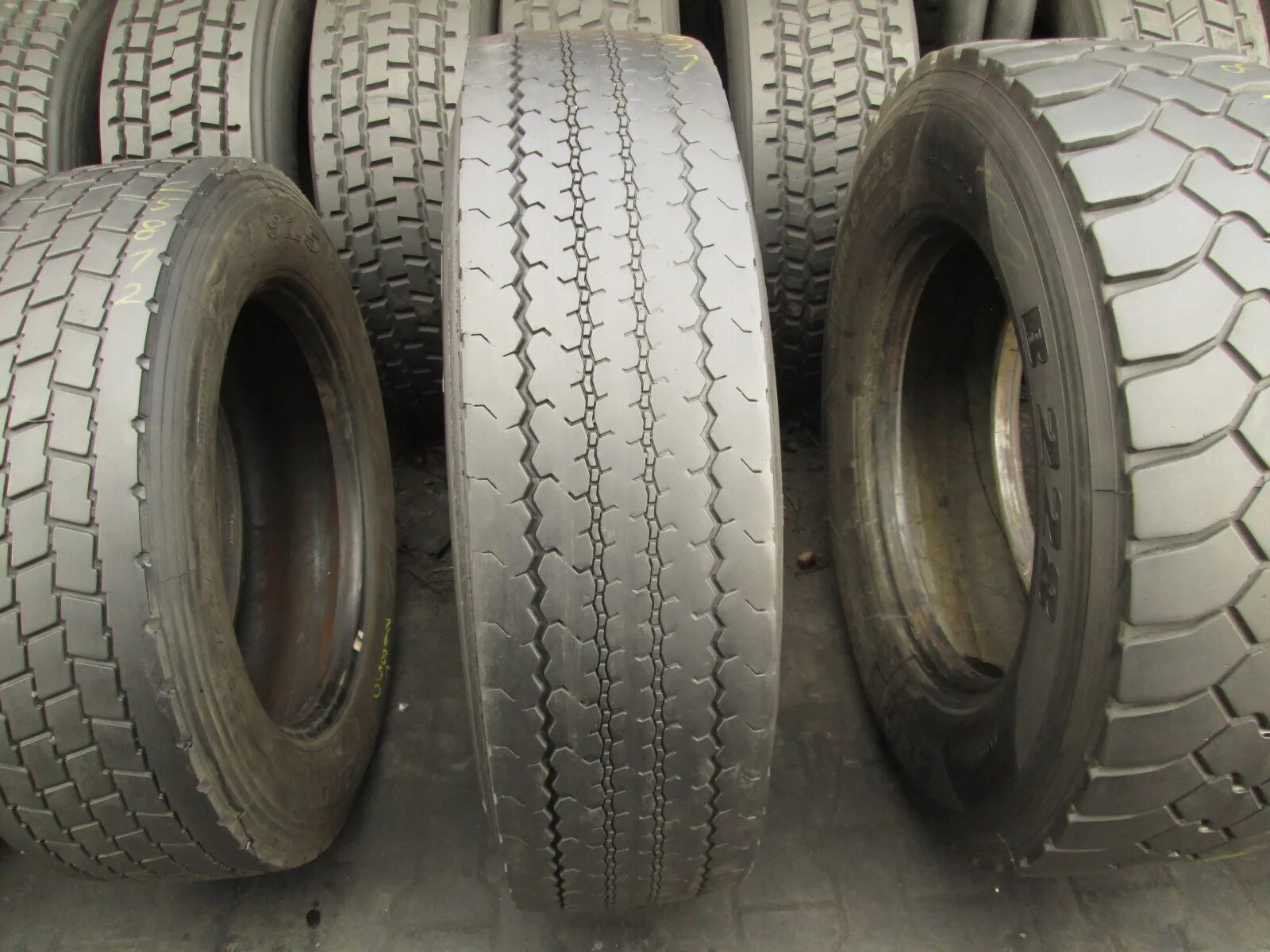 5 hdr2ed+ eu 152/148m m+s continental. 295 80r 22. 5 152/148m. Автошины pharos 315\80 156\150. Шины 295/80 r22.