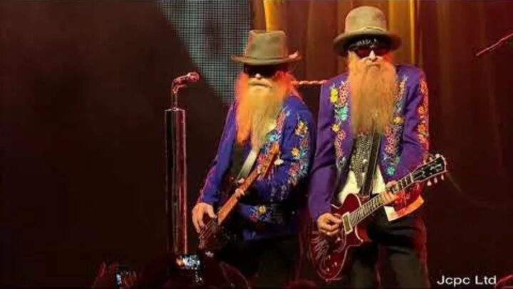 Zz top live. Zz top gimme all your lovin'. Live from texas zz top. Zz top без бороды. Zz top live from texas 2008.