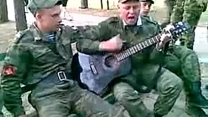 Я задрал. Клип про армию. Поют про Чечню.