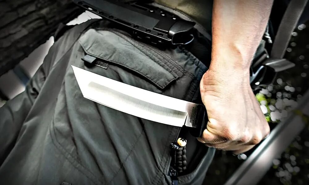 Видео от первого лица террориста с ножом. Ножны скрытого ношения для Recon tanto.