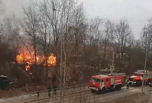 Пожар Нахабино Красногорск. Пожар Нахабино Институтская. Пожар в Нахабино сейчас. Подмосковье Красногорск Нахабино. Что творится в красногорске