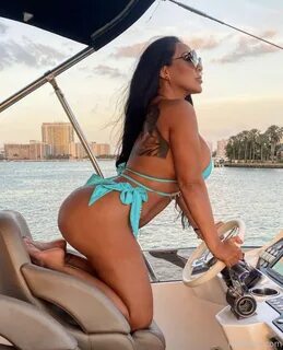 Kiara Mia Pornstar Onlyfans 2022.
