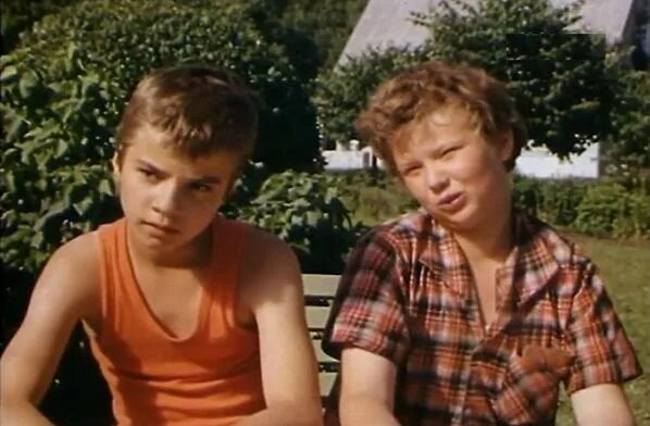 Keskpäev полдень (1981) - происшествие в каникулы xxx. Полдень фильм 1981. Полдень 1981. Keskpäev фильм. Полдень фильм 1981.