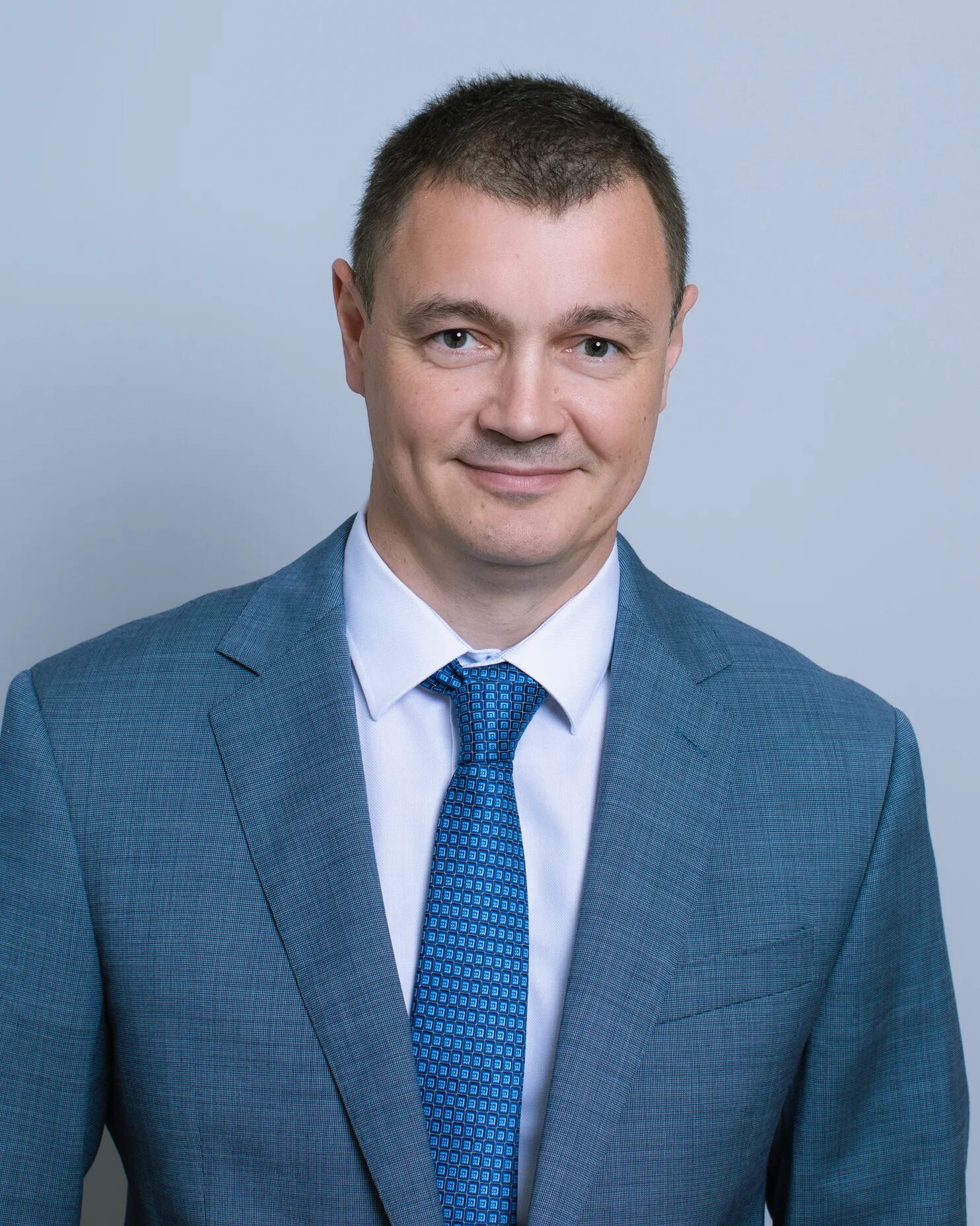 Professional solutions. Тцо ade professional solutions. ade professional solutions герасименко. аде профешнл солушнз.