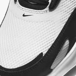 Nike max bolt