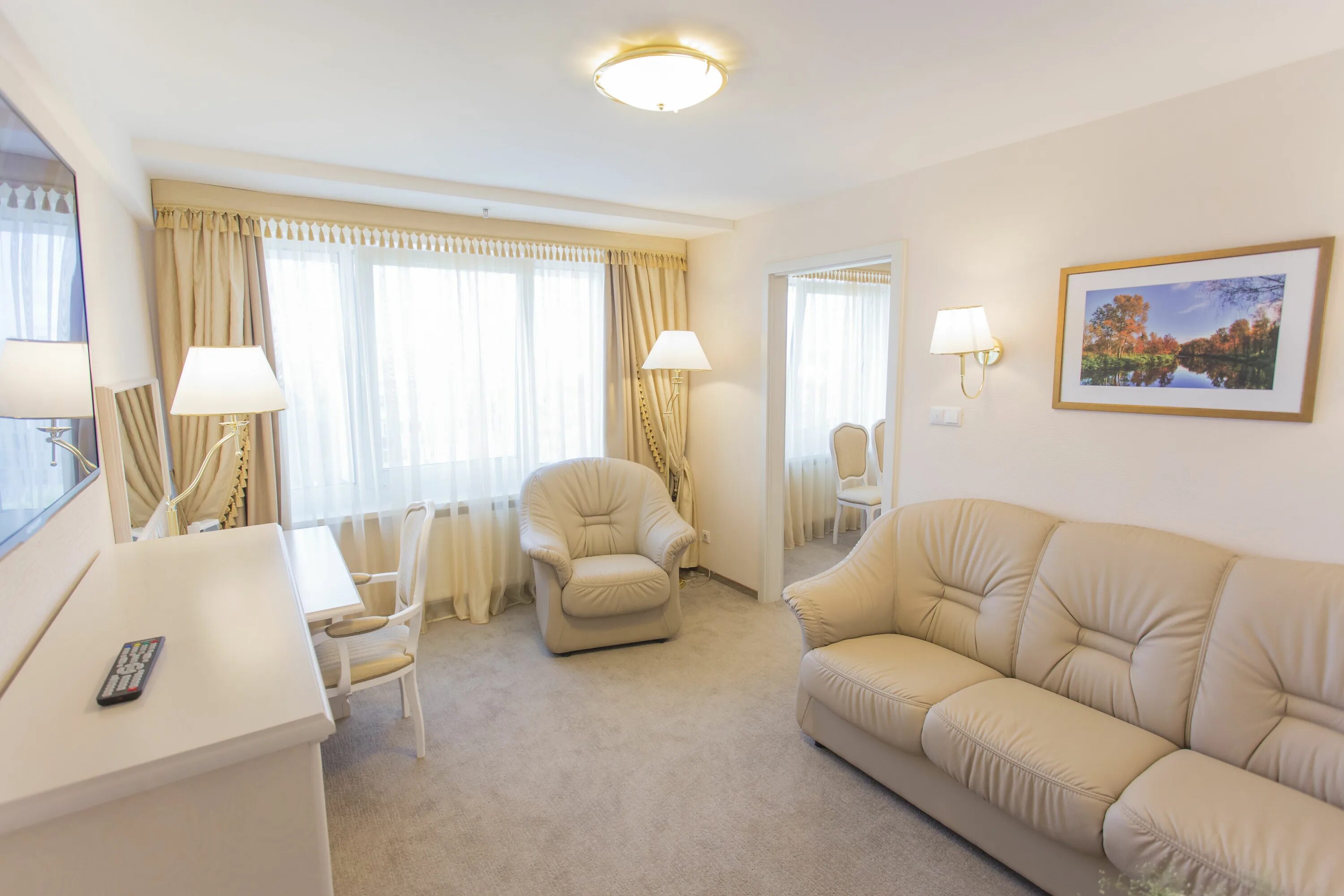 Сайт отелей в белоруссии. Лучеса гостиница в витебске фото. Брест отели. Гостиница беларусь в минске. Гостиница беларусь в минске фото.