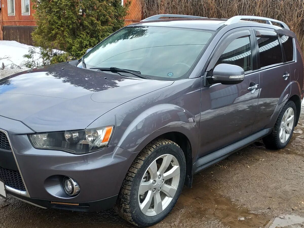 Mitsubishi Outlander 2010. Mitsubishi Outlander XL 2010. Mitsubishi Outlander 2.0 2010. Mitsubishi Outlander 2010 серый.