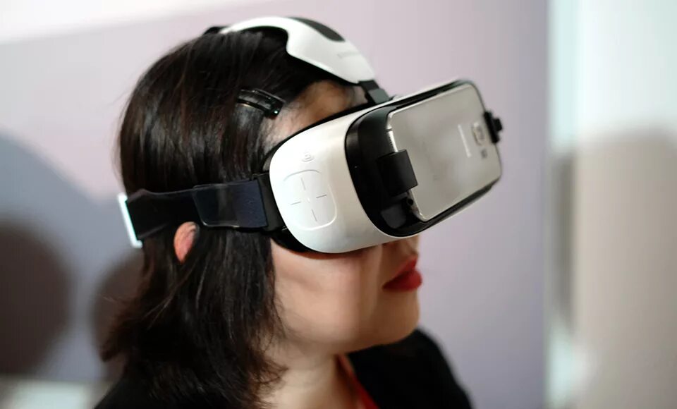 Samsung Oculus VR. Хуавей очки виртуальной реальности. Вертикальные очки для телефона. Китайский шлем виртуальной реальности.