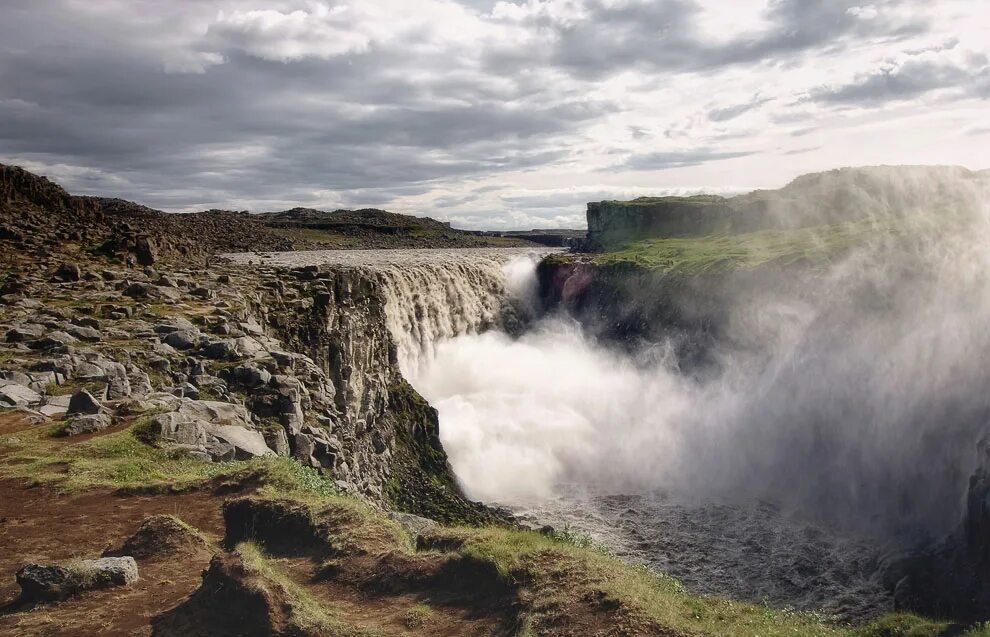 Водопад Dettifoss, Исландия. Исландский водопад Деттифосс. Водопад Деттифосс (Dettifoss),. Деттифосс-самый большой водопад в Европе. Большой водопад в европе