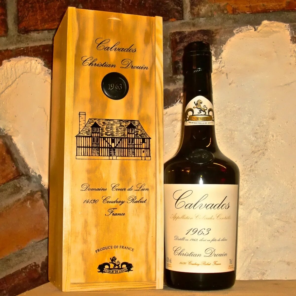 7 л п/у. Кальвадос де. Кальвадос де. Кальвадос франция. Кальвадос “де мэтр пьер” 0,7.