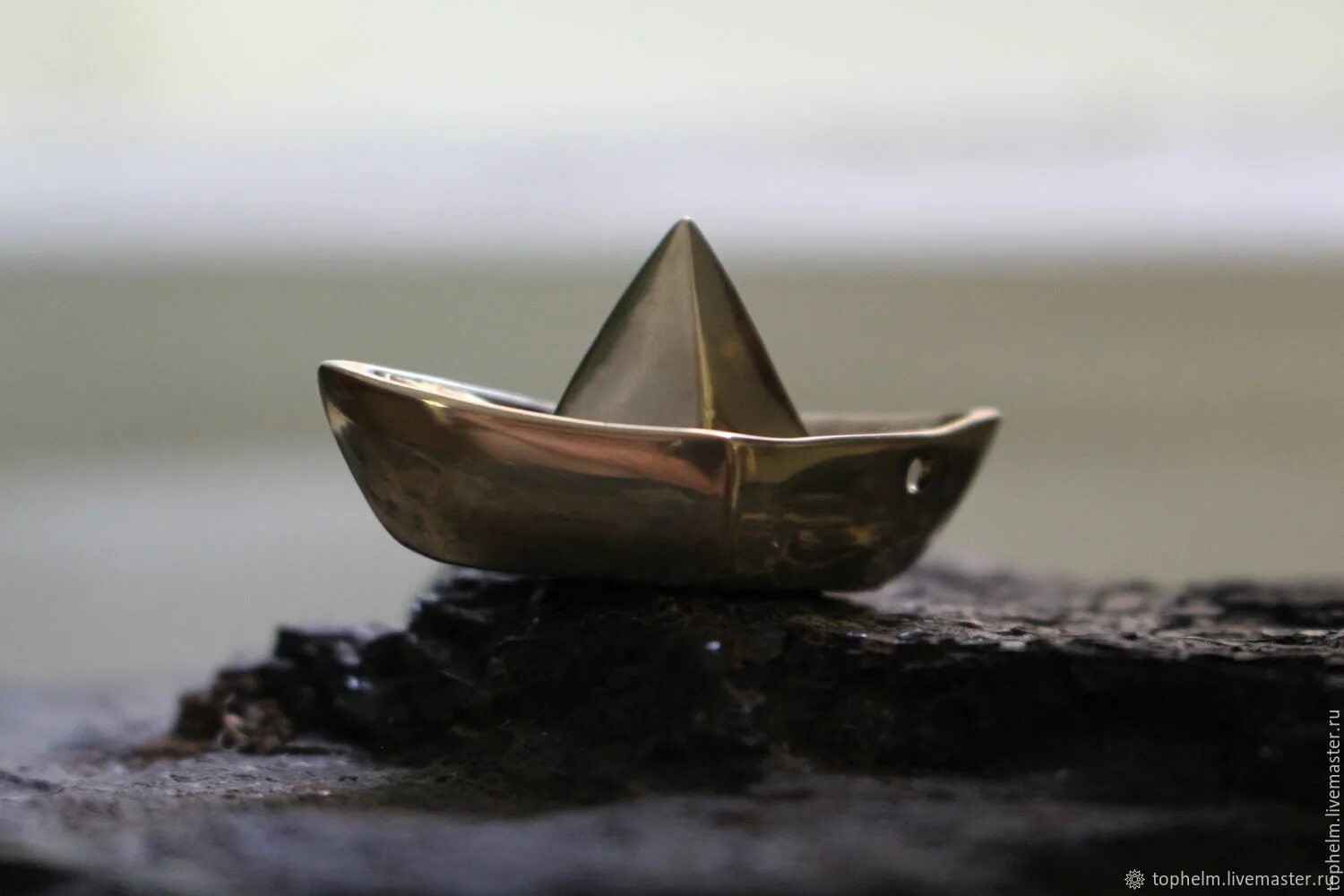 Оригами кораблик парусник. Кораблик 4 2. Кораблик из бумаги а4. Бумажный кораблик. Кораблик 4 2.