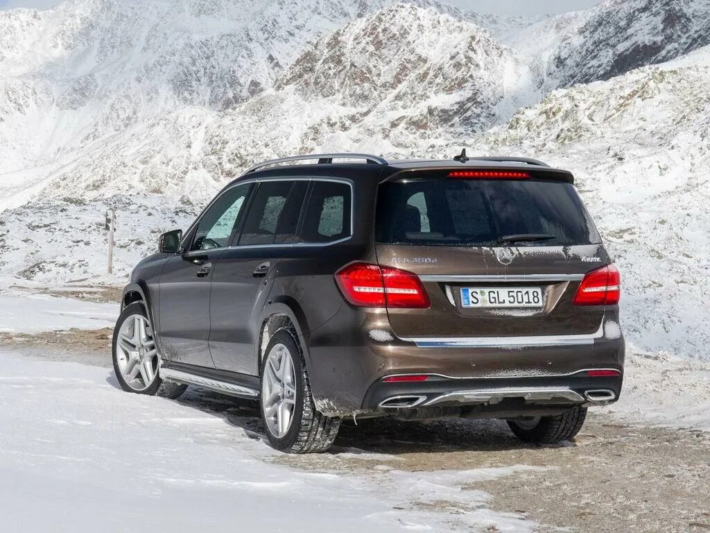 Mercedes gls 350. Мерседес-Бенц GLS 350d. Мерседес-Бенц GLS 350 D 4matic. Mercedes Benz GLS 350d AMG. Mercedes-Benz GLS 350d 2015.