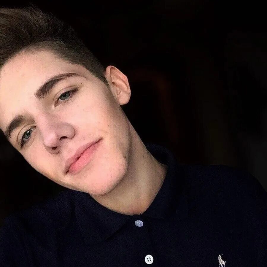 Красивый парень 17 лет. Лицо 17 парня. Никита костров. Парень 15 лет. Мальчик 19 лет.