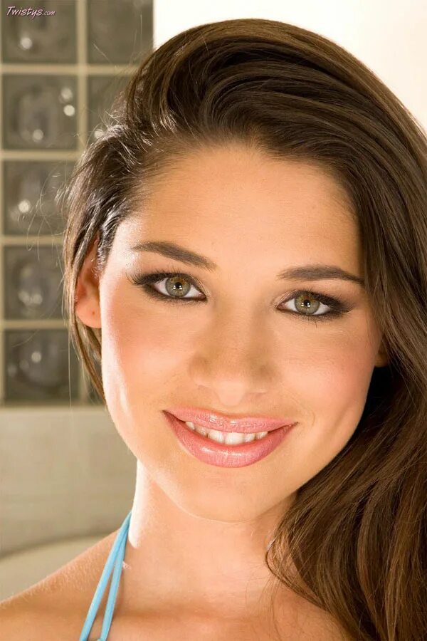 Зафира мэй. Zafira модель. Zafira актриса. Zafira herrera. Zafira molly.