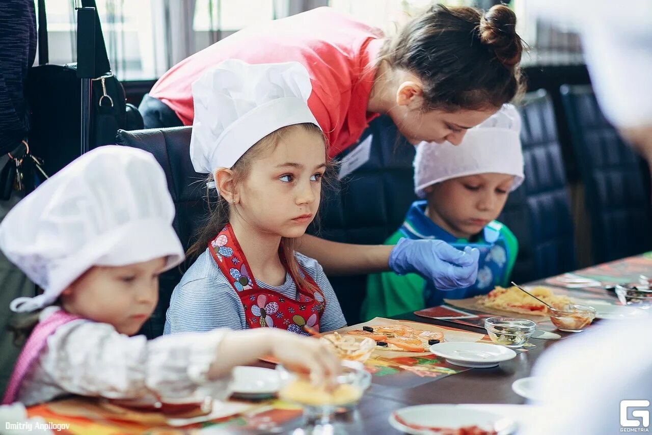 Детская кулинарная студия. Детский кулинарный мастер класс москва. Кулинарная школа для детей в москве. Кулинарные мастер классы для детей москва. Кулинарные мастер классы для детей москва.