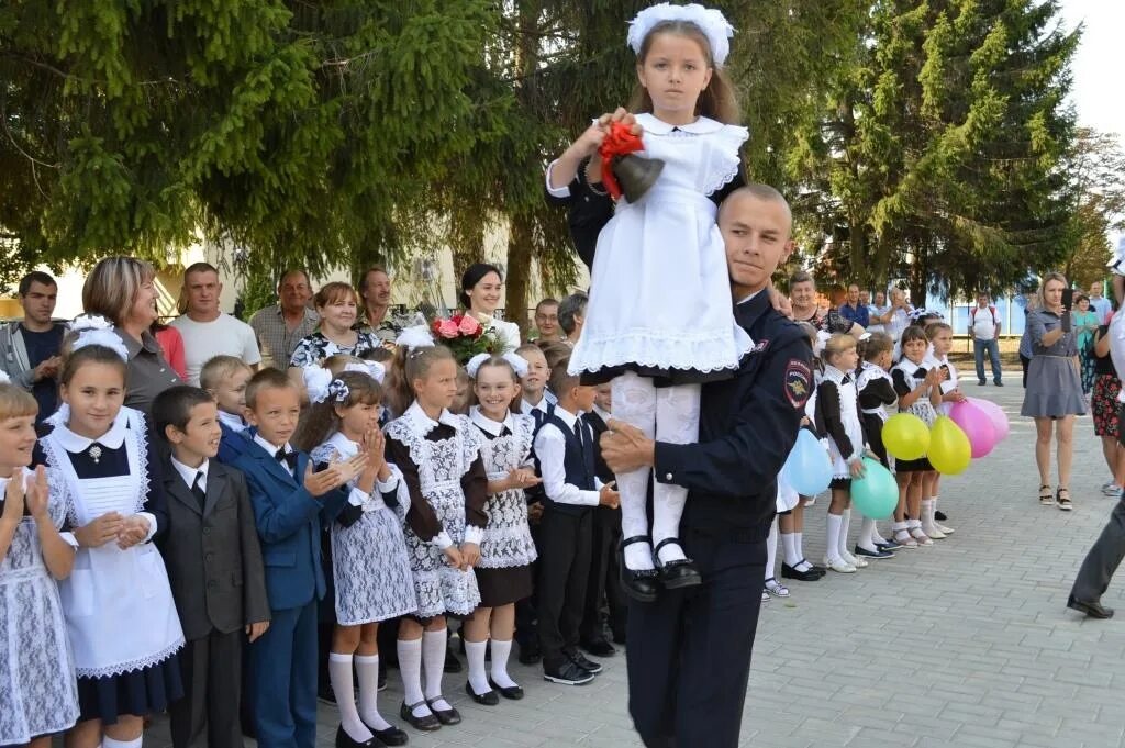 Гришино слободская школа. Вязовая школа. Школа вязовая. Вязовая школа. Свияжская школа 65.