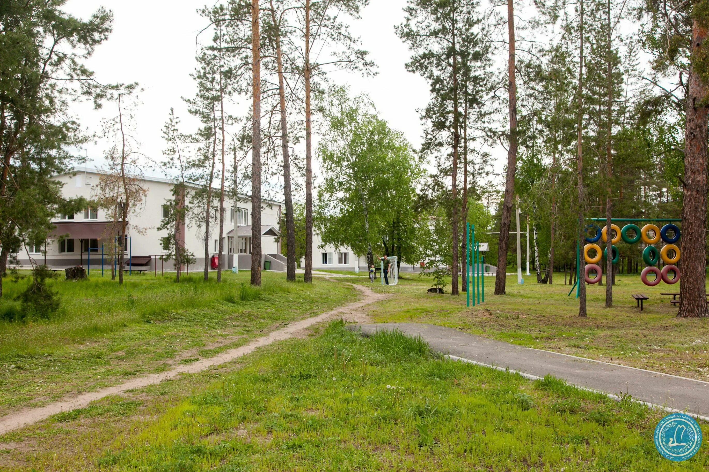 Оздоровительный лагерь озера. Белое озеро в Самарской. Белое озеро Самара лагерь. Белое озеро спортивно тренировочный комплекс Самара. Белое озеро Самарская область спортивная база.