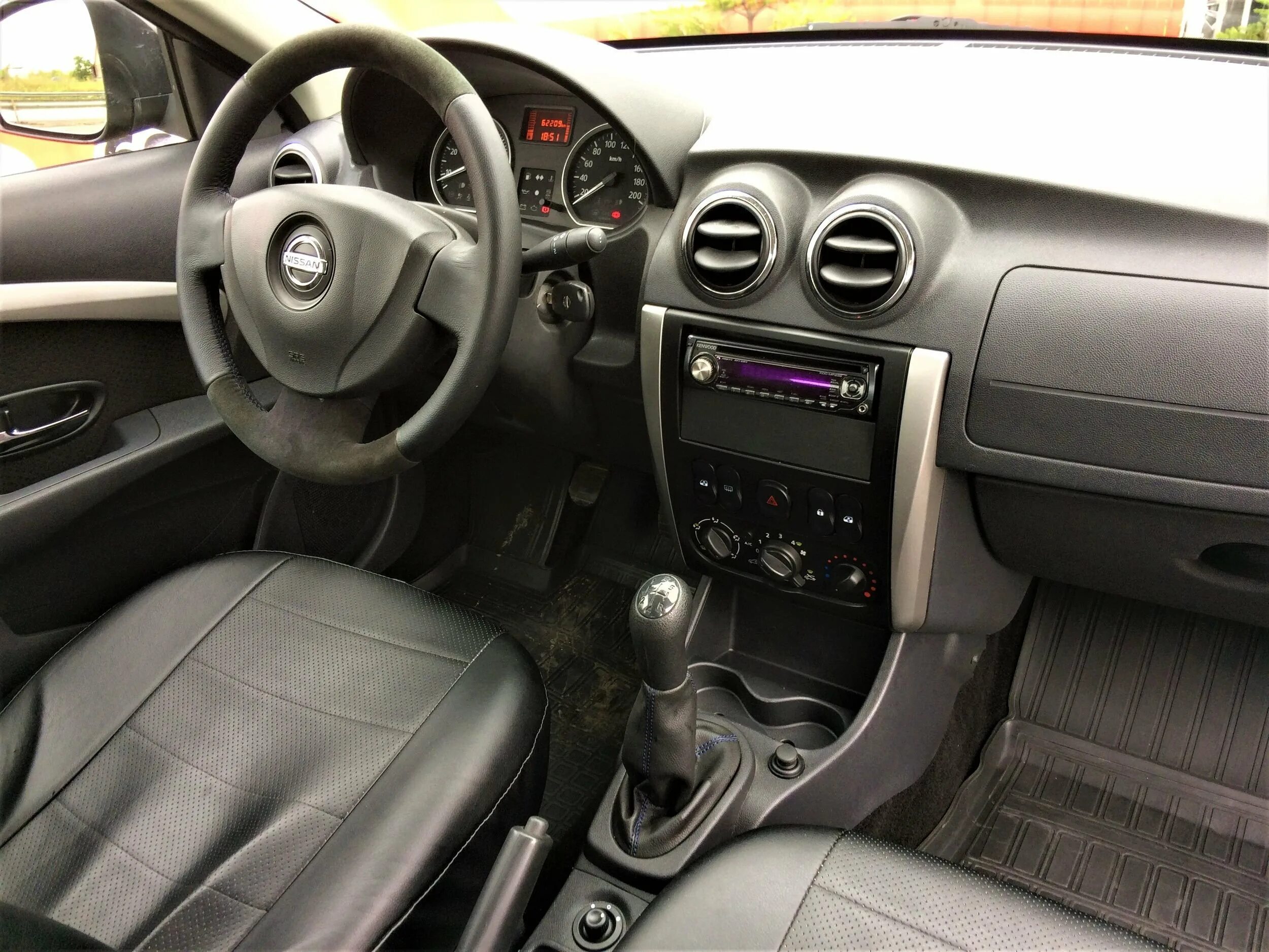 Автосалон ниссан альмера. Nissan almera 2015 салон. nissan almera g15 2015. nissan almera 2017 салон. ниссан альмера g15 салон.