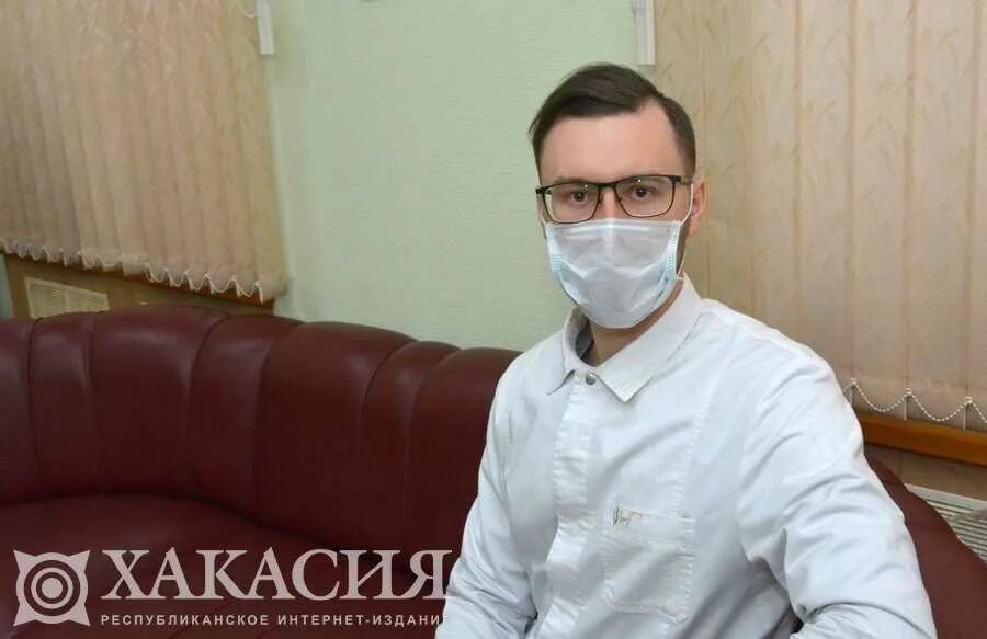 доктор хакасии. главный врач красноселькупской црб. доможакова оксана алексеевна абакан. кардиолог. заслуженный врач рф хакасия.