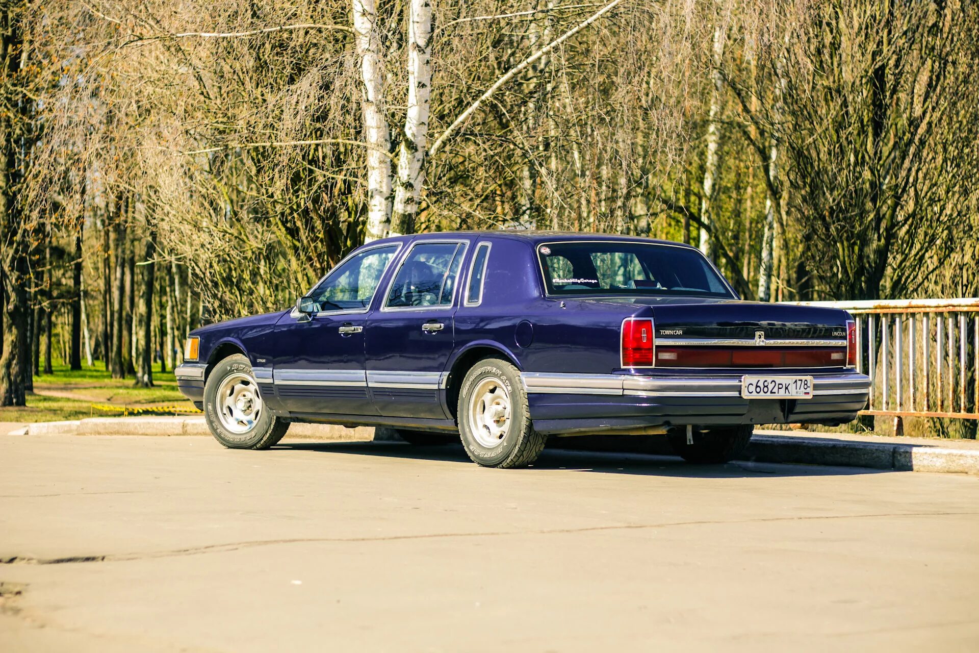 Таун кар 2. Lincoln Town car 1990. Lincoln Town car 1991. Lincoln Town car 1992. Lincoln Town car 1990 5.0.