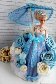 Кукла из конфет