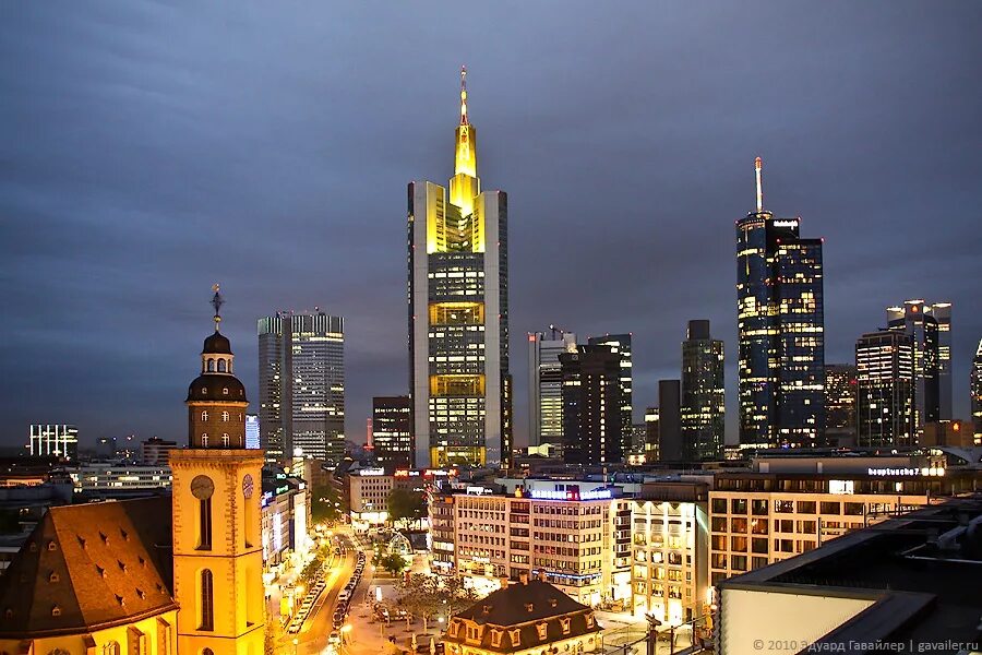 Frankfurt am main германия. De frankfurt. Франкфурт башня. Франкфурт германия. Frankfurt am main достопримечательности.