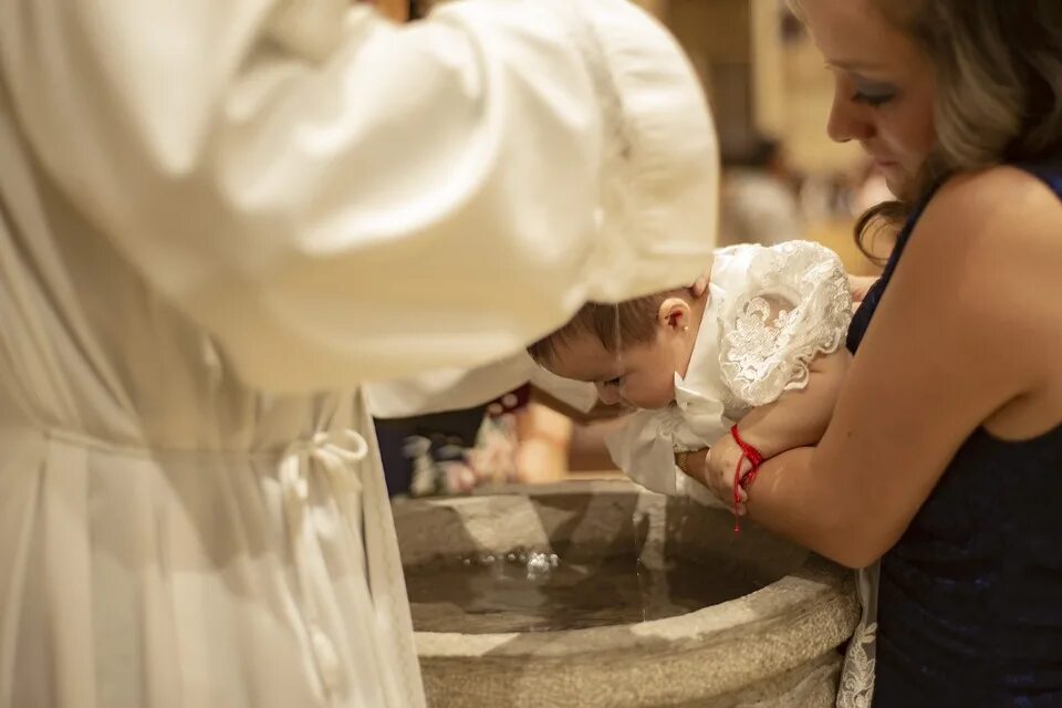 С Крещением Дочки. Christening. Наряды крестных. Фото на крещение несколько человек девушек.
