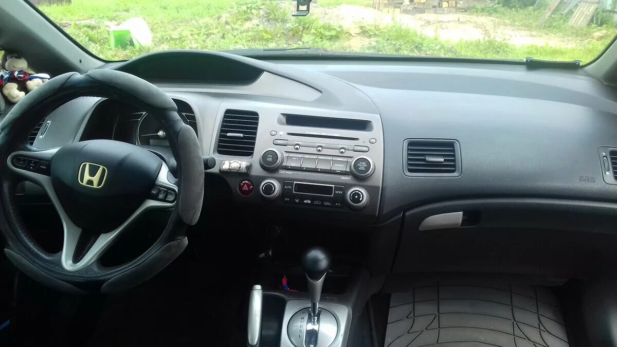 Civic вариатор. Honda Civic хэтчбек 2008 салон вариатор. Хонда Цивик 2007 вариатор. Вариатор на Хонде Цивик 7. Honda Civic 7 салон МКПП.