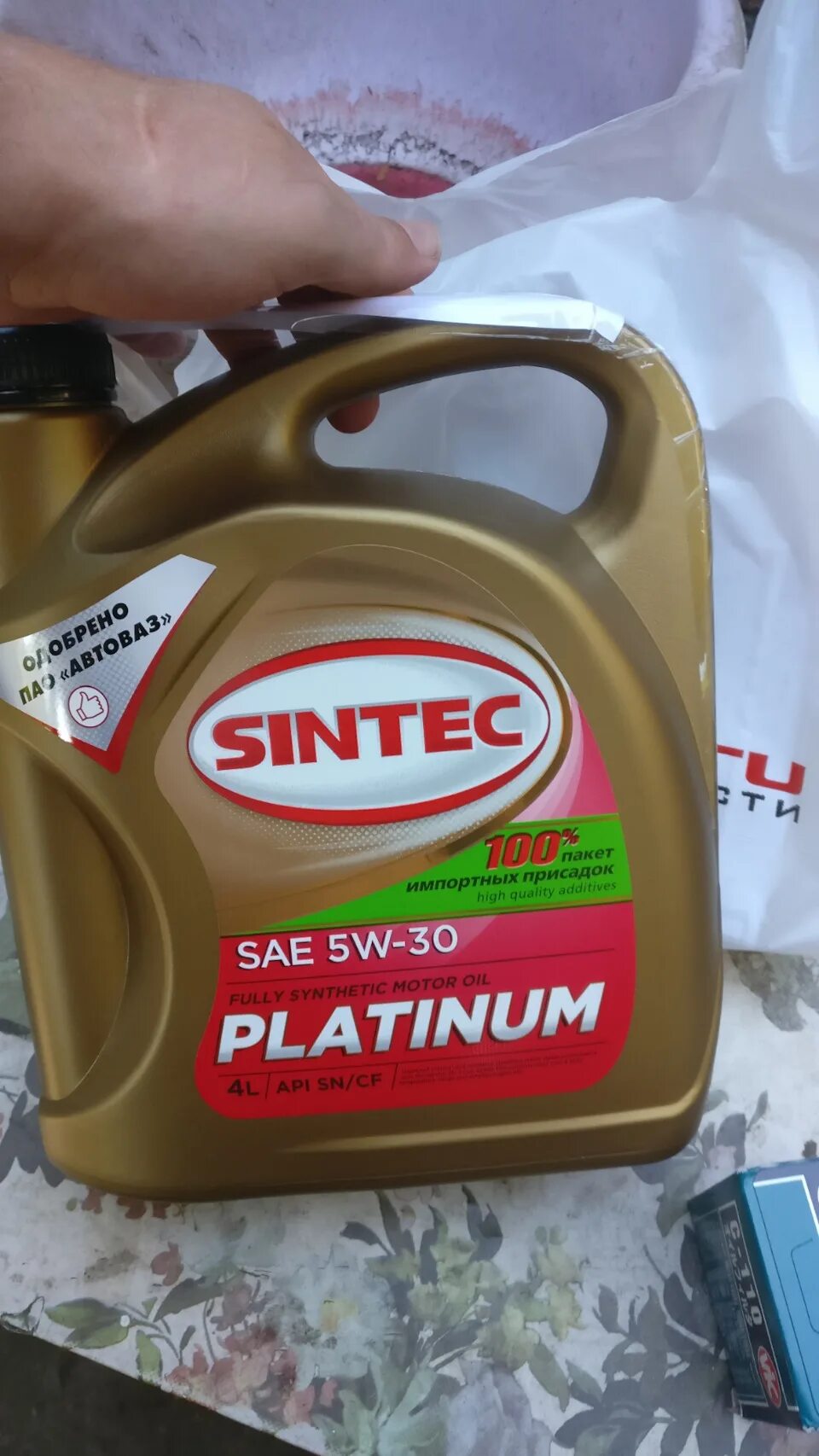 Масло sintec a5 b5. Масло Синтек платинум 5w30. Sintec Platinum 5w-30. Масло Sintec 5-30 a5 b5. Масло Синтек полусинтетика 5w40.