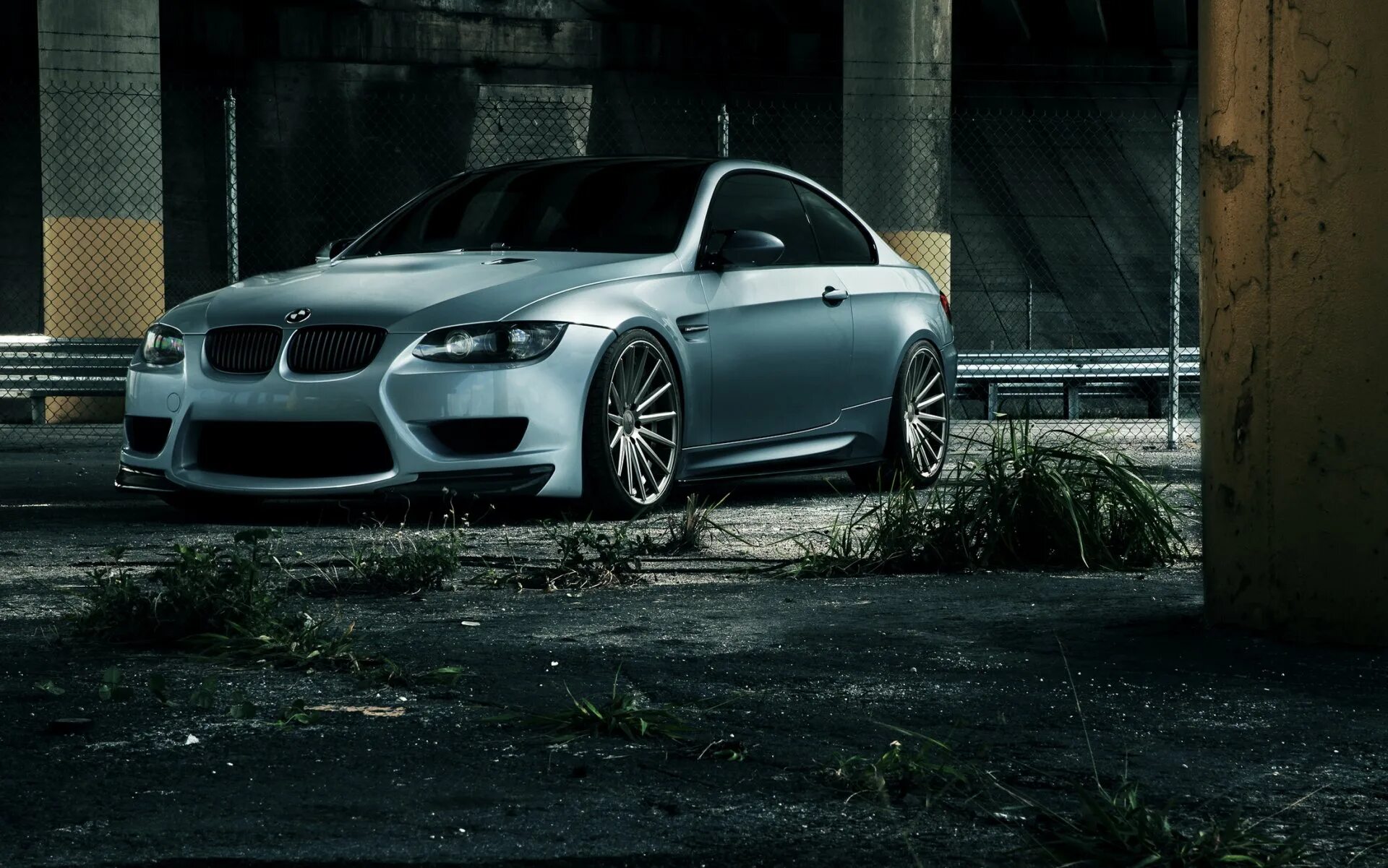 Бмв м3 обои. БМВ м3. BMW m3 фон. BMW f10.