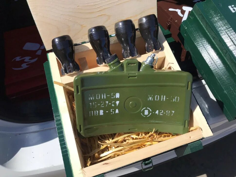 Противотанковая мина теллермина 35. Итальянская противопехотная мина ts 50. Тм-62м противотанковая мина. Мина ти. Мина ти.