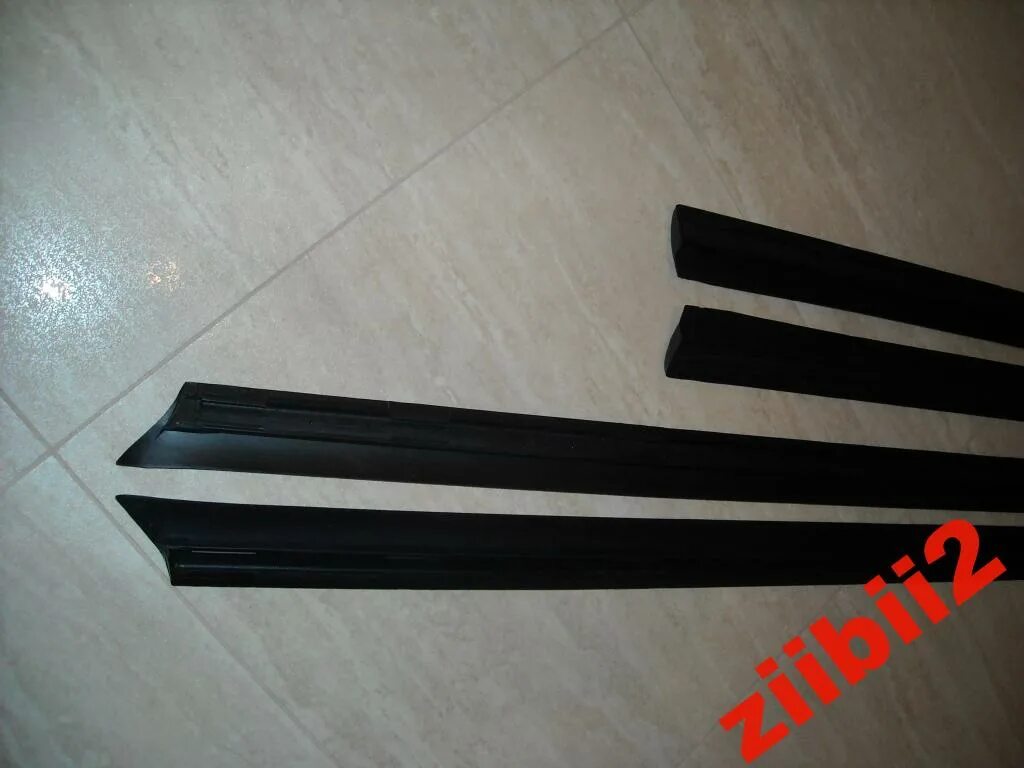 Ауди 80 б4 нижние молдинги дверей. Нижний молдинг двери. Молдинги на двери ауди а4 б6. Audi a4 b5 молдинги дверей. Молдинг двери нижний.