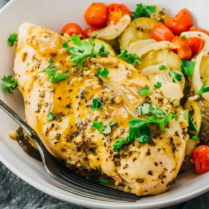 Marinated Chicken. Диетический ужин из курицы. Куриная грудка по тоскански. Цыпленок по тоскански. Грудка на ужин рецепты