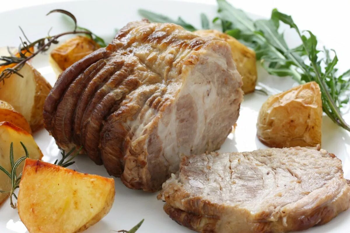 Блюда из мяса свинины. Мясные блюда. буженина. запеченные мясные блюда. мясо буженина.