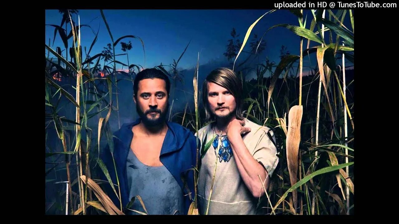 Royksopp again. Royksopp here she comes again исполнитель. Royksopp here. Here she comes again певец.