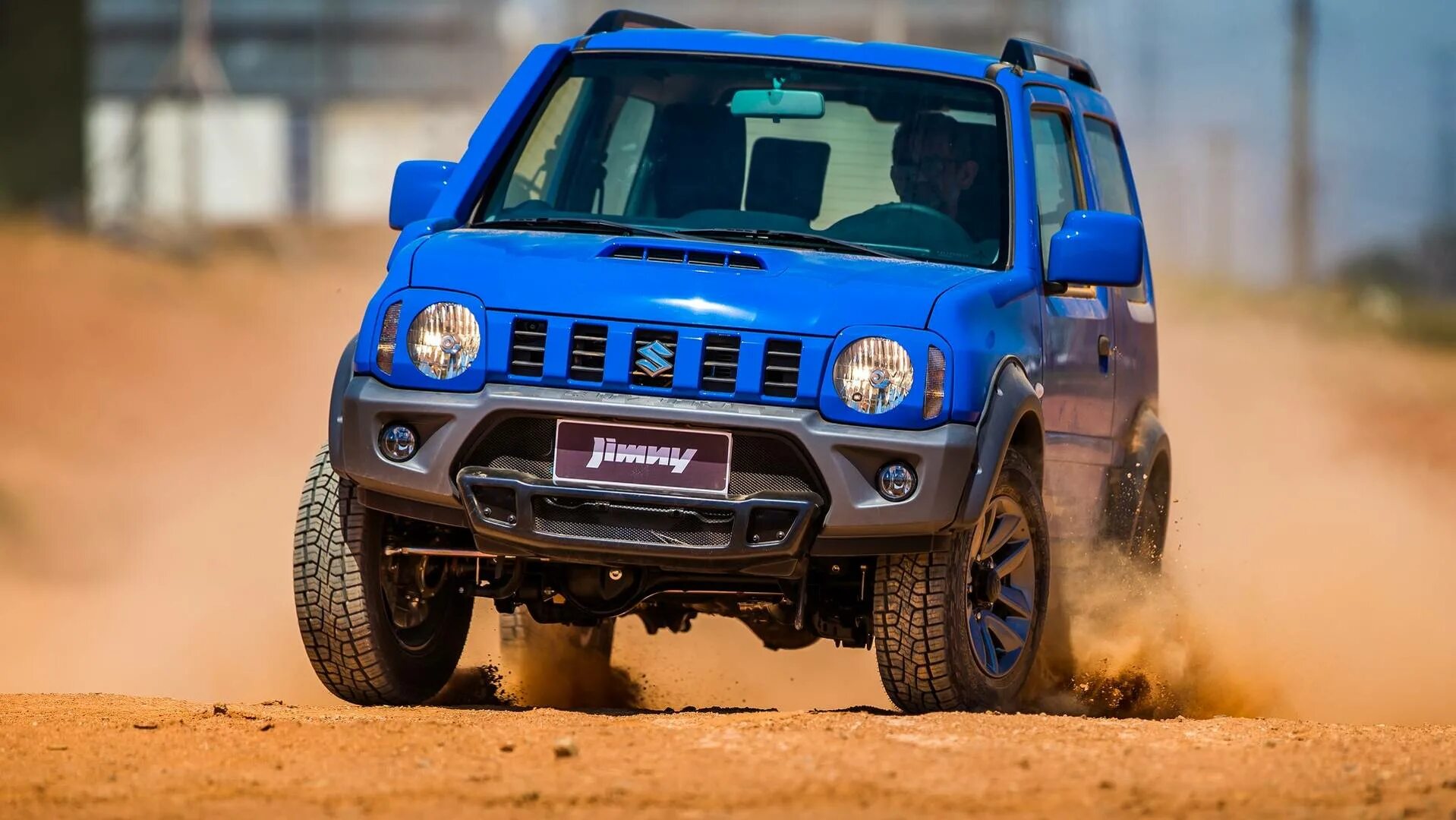 Сузуки Джимни. Suzuki Jimny 2018. Suzuki Jimny 2017. Suzuki Jimny 4x4 колесо. Купить джимни у официального дилера